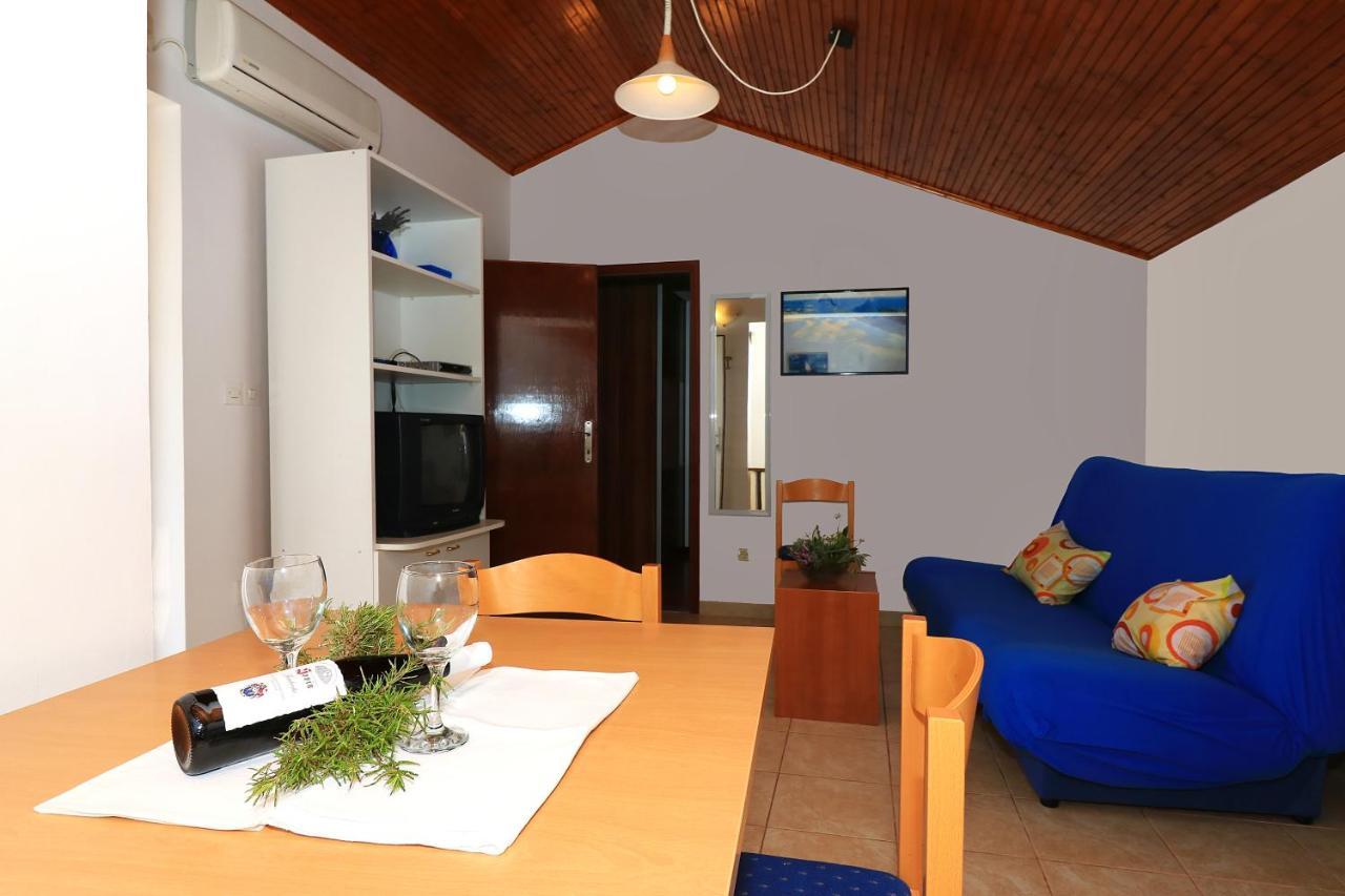 Apartments With A Parking Space Jezera, Murter - 5079 Εξωτερικό φωτογραφία